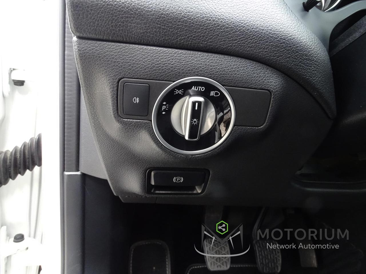 Mercedes-Benz GLA 180 Sport PACCHETTO AMG SPECIAL EDITION