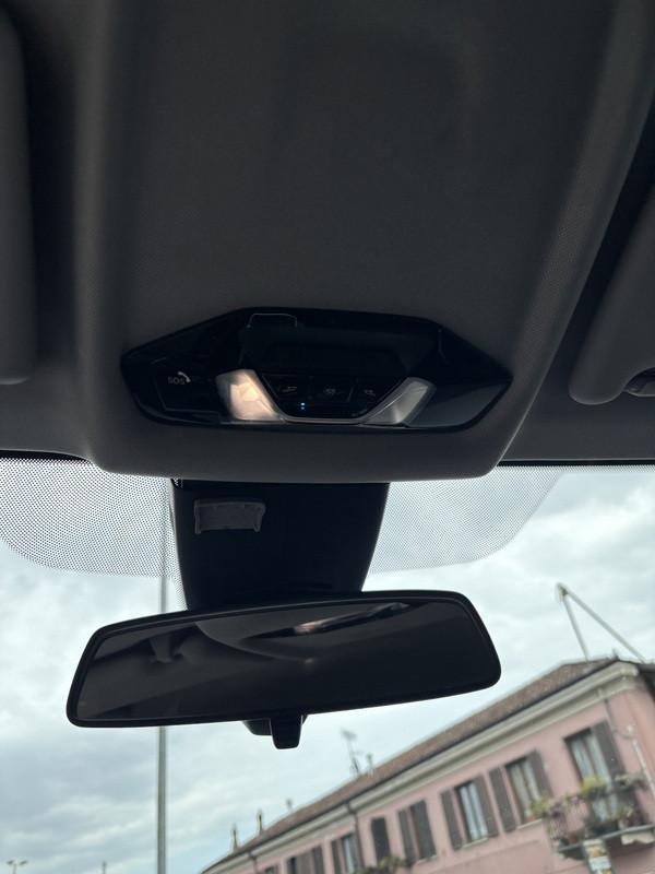 BMW 118 i Advantage 140cv auto FULL LED-NAVI-18"