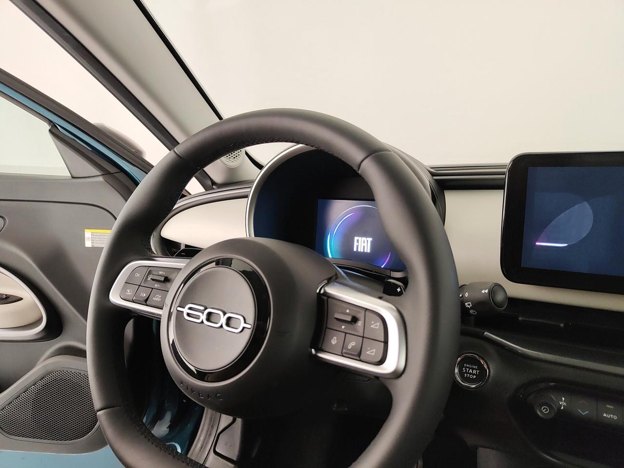 Fiat 600 Hybrid 100 CV DCT MHEV La Prima