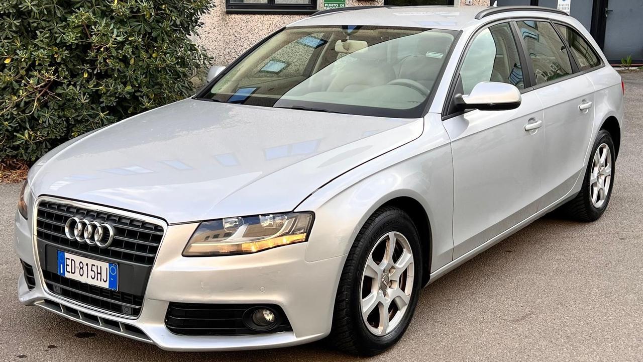 Audi A4 Avant 2.0 TDI 143CV cambio automatico Unico Prop