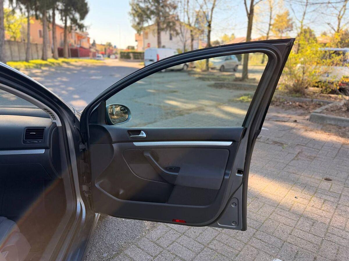 Volkswagen Golf 5 Porte R32 3.2 VR6 4motion 5p