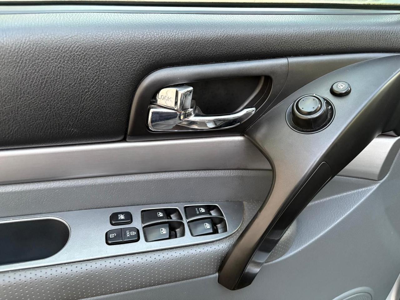 Ssangyong Rodius 2.7 XDi 4WD AUTOMATICA 7 POSTI