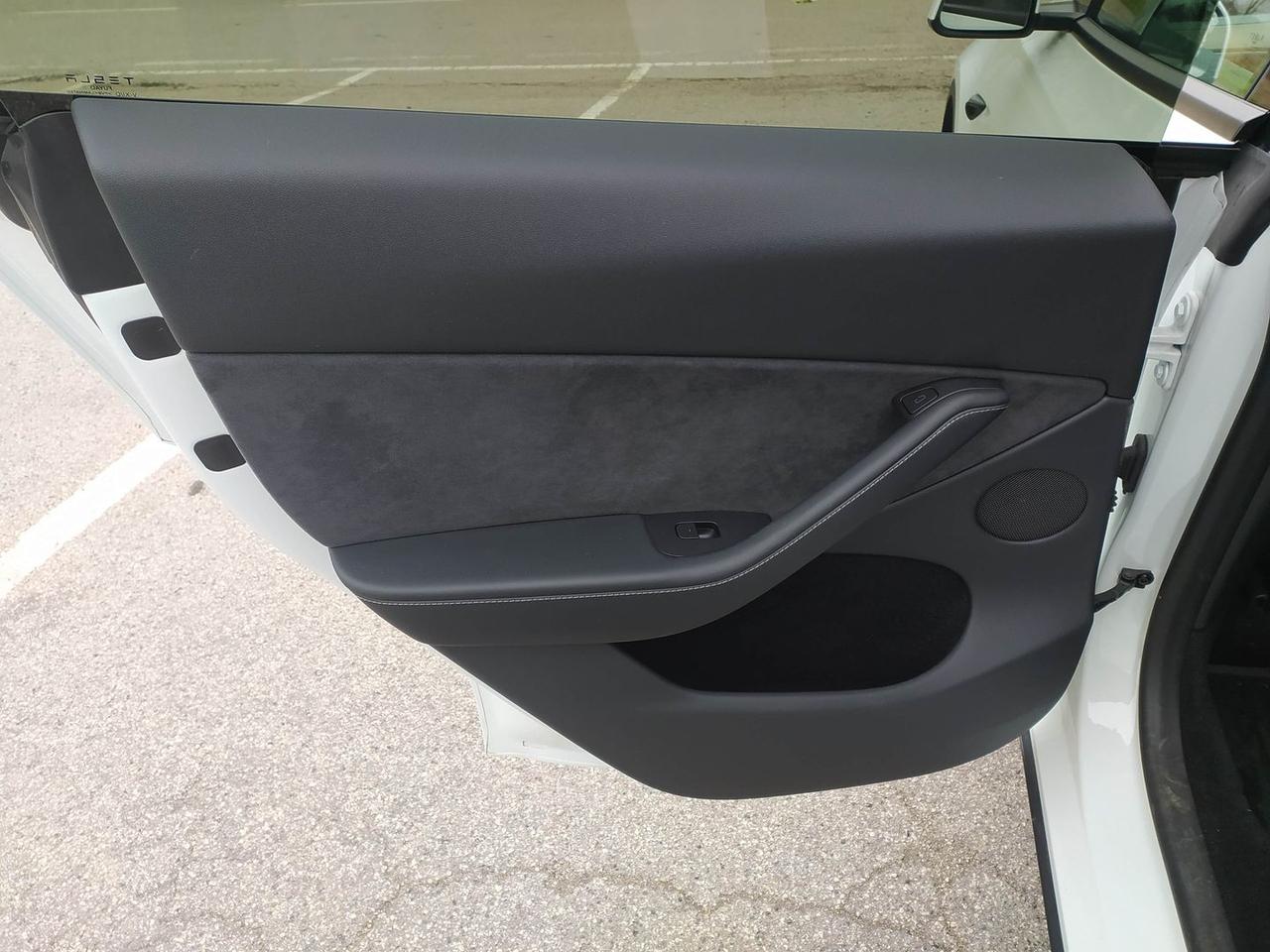 Tesla Model Y Standard Range / Standard #9113