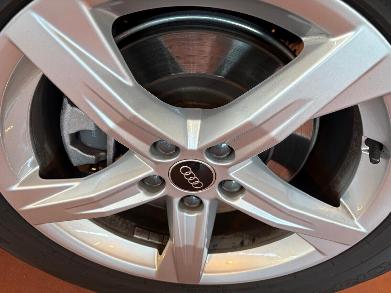 Audi Q5 SPB BUSINESS ADVANCED 40 2.0 TDI quattro S tronic