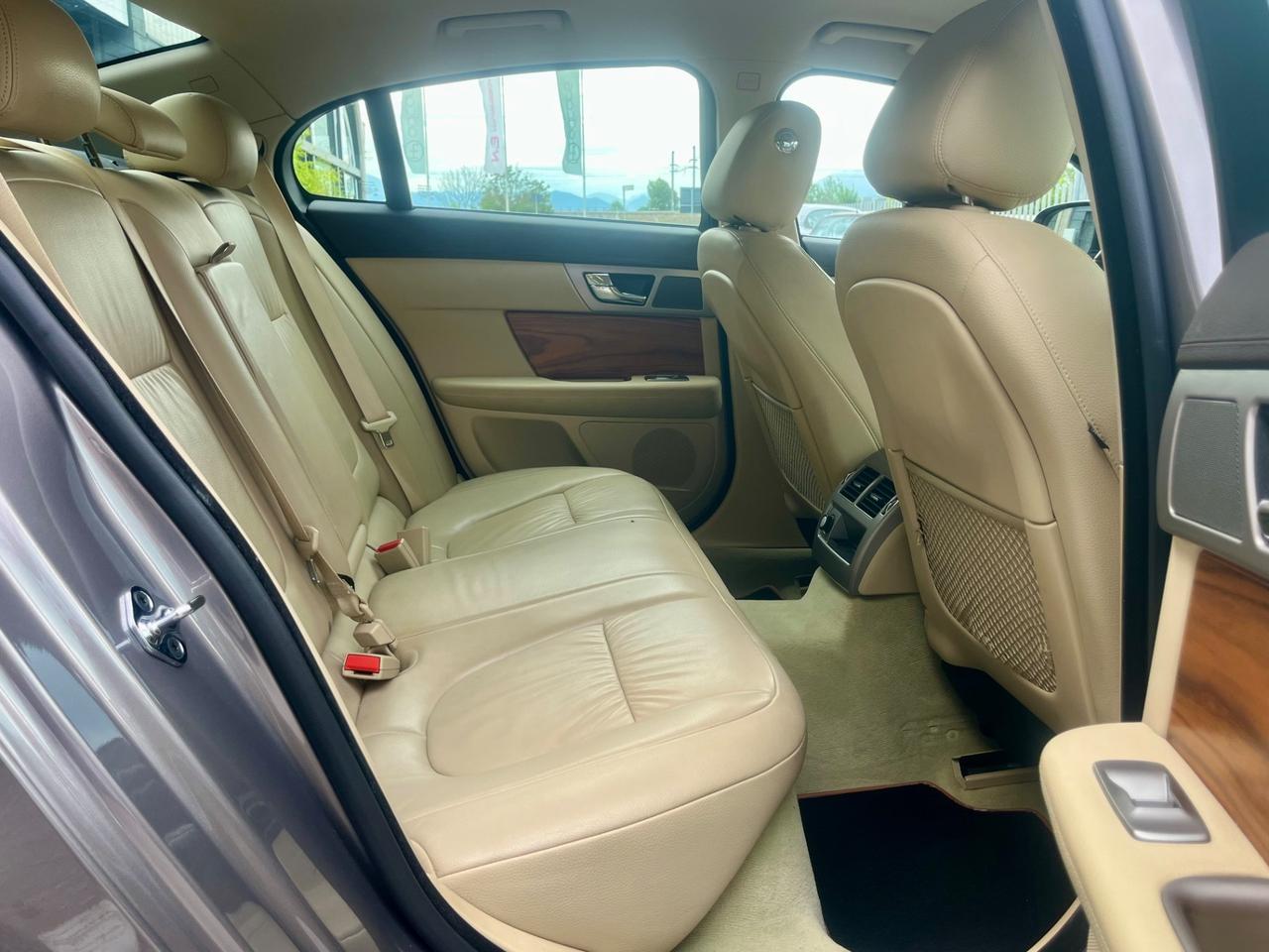 Jaguar XF 3.0 DS V6 Premium Luxury