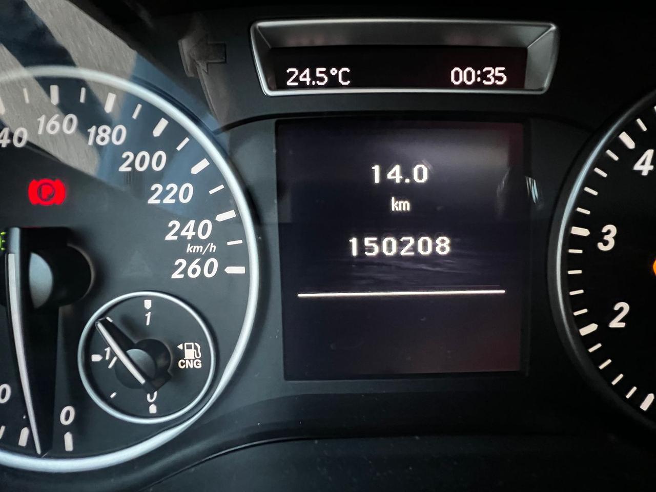 Mercedes-Benz B 200 Premium B #50910