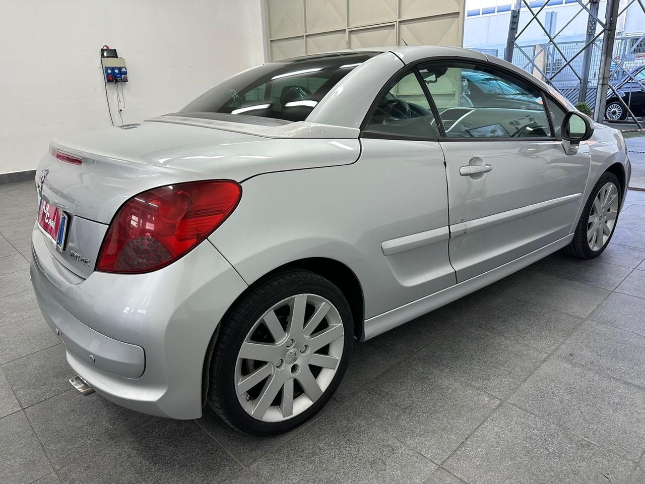 Peugeot 207 1.6 HDi 110CV CABRIO