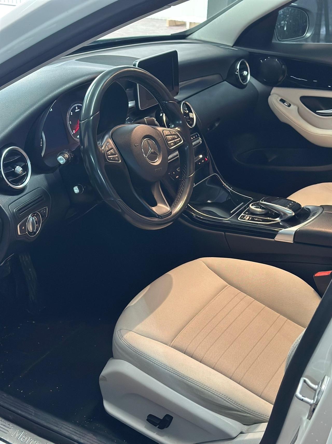 Mercedes Benz C220 2014