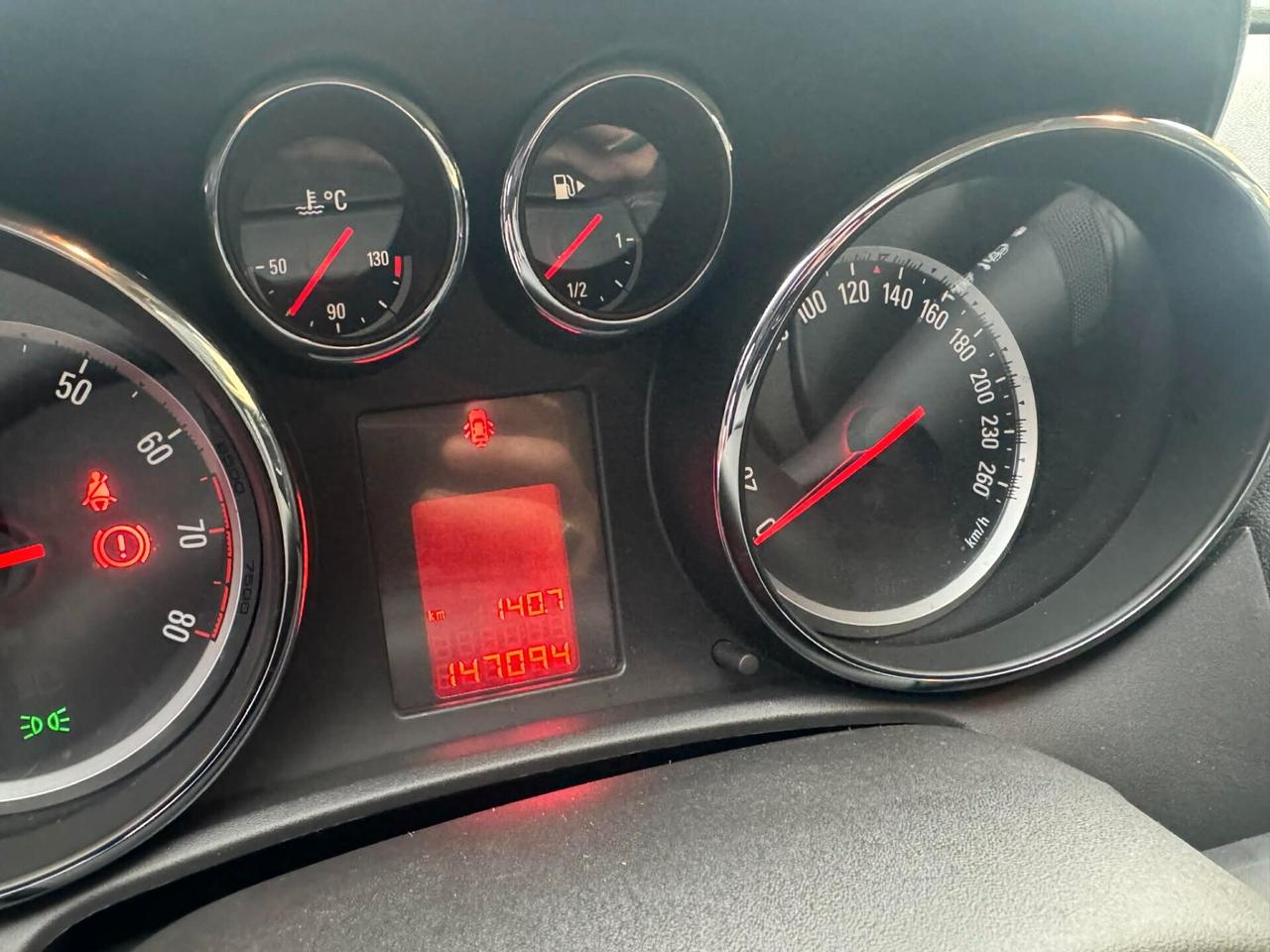 Opel Astra 2015 1.4 Benz/Gpl 140CV 147.000KM