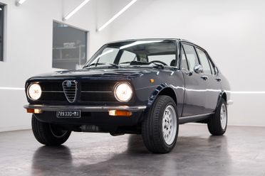 Alfa Romeo Alfetta 1.6--SCUDO STRETTO--