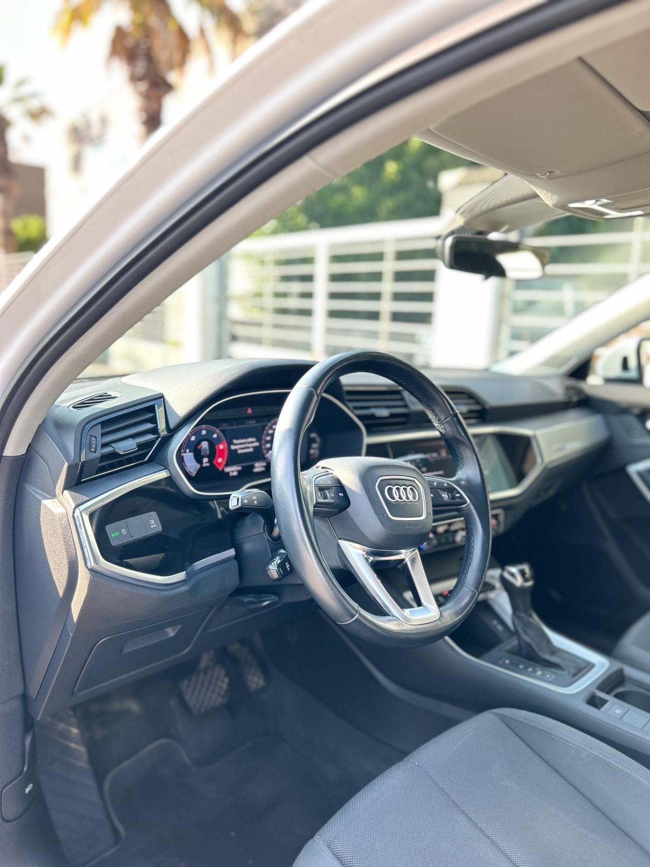 Audi Q3 SPB 35 TDI S tronic Business Plus