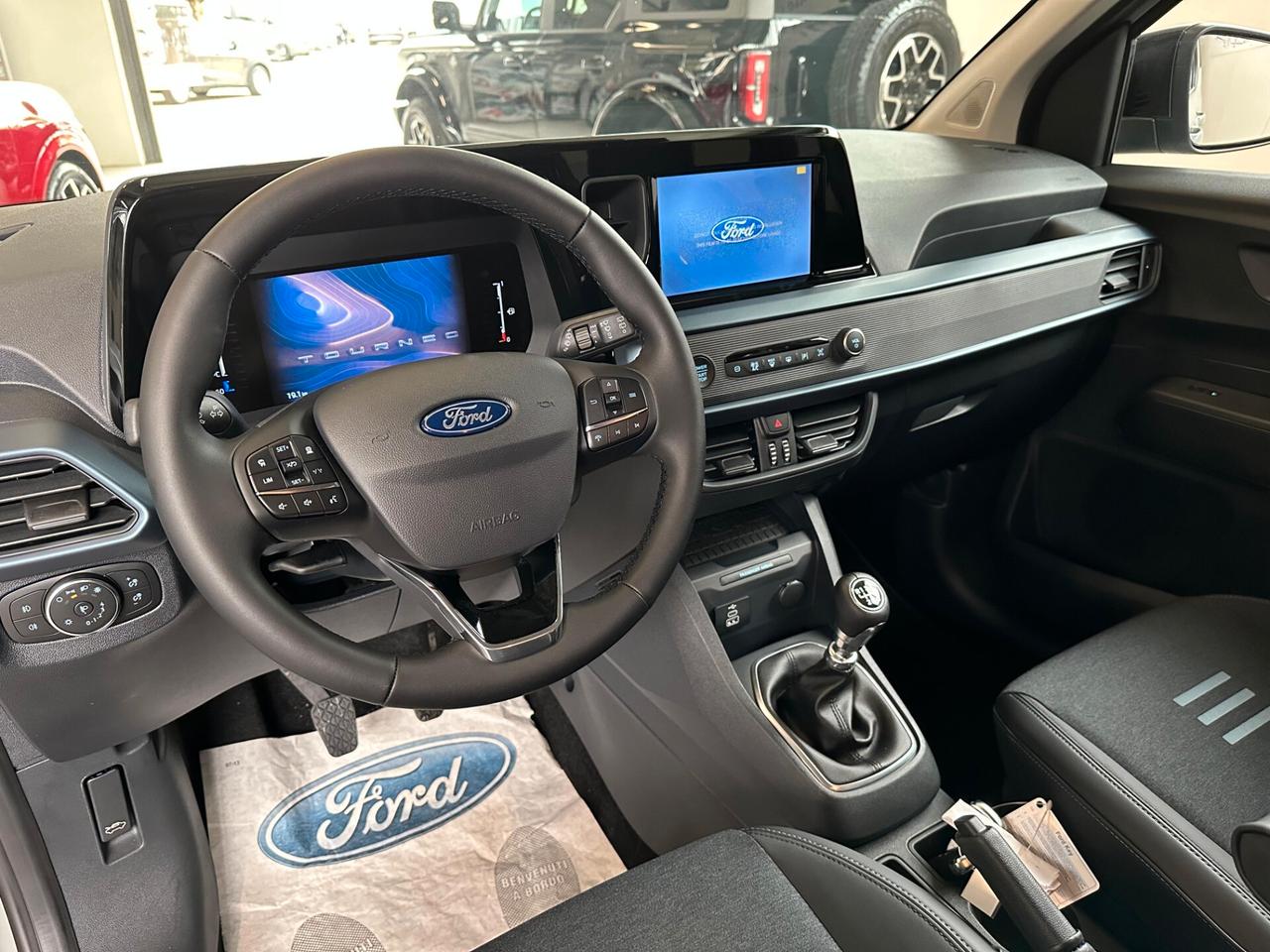 Ford Tourneo Courier 1.0 EcoBoost Active