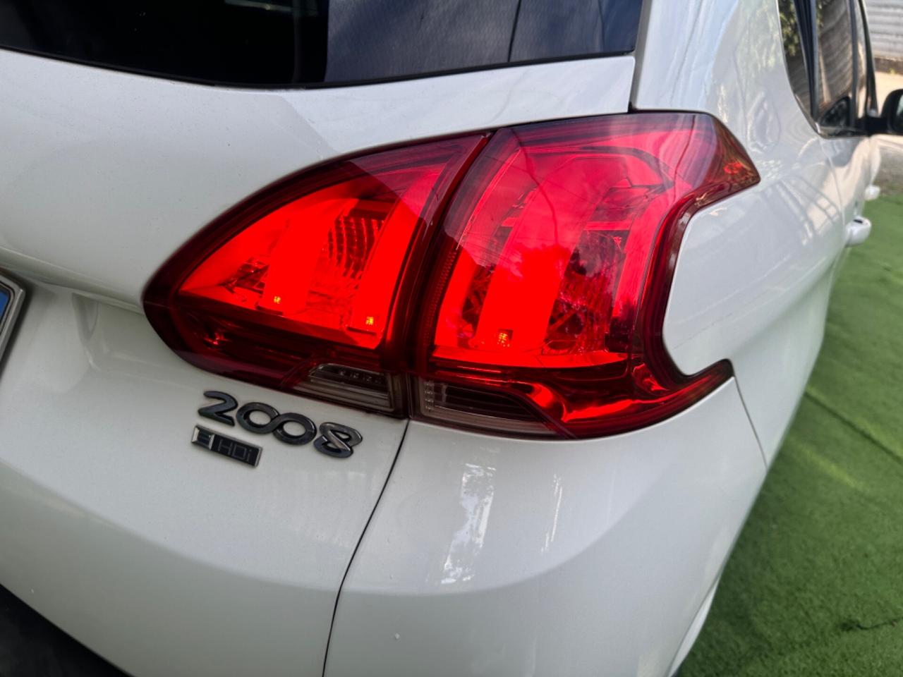 Peugeot 2008 1.6 e-HDi 92 CV Allure -2014