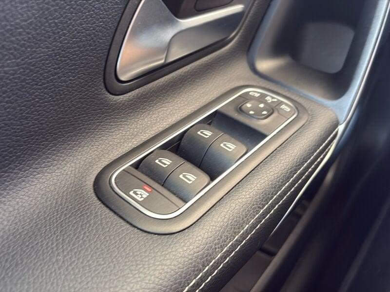 Mercedes-Benz Classe A A 180 d Progressive Advanced