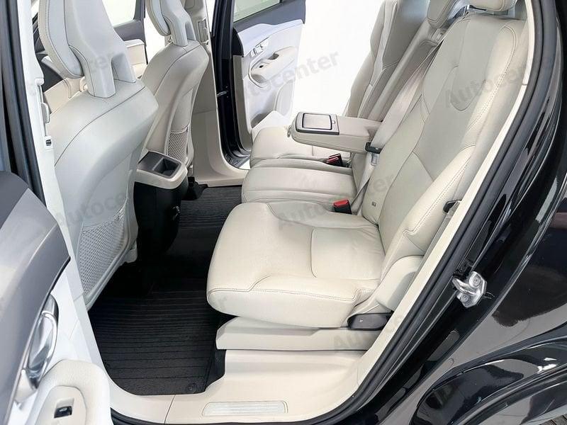Volvo XC90 D4 190CV AUT TRAZIONE ANTERIORE 5 POSTI MOMENTUM