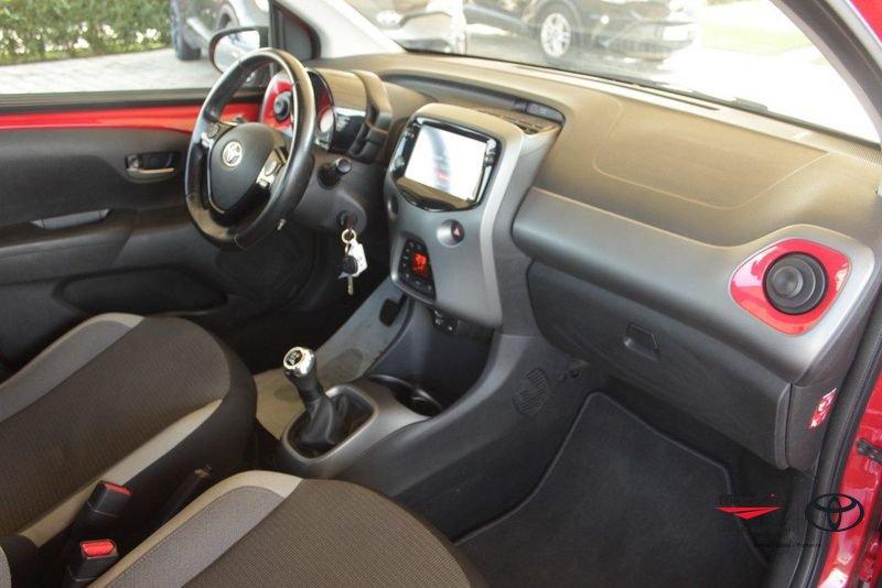 Toyota Aygo Connect 1.0 VVT-i 72 CV 5 porte x-play