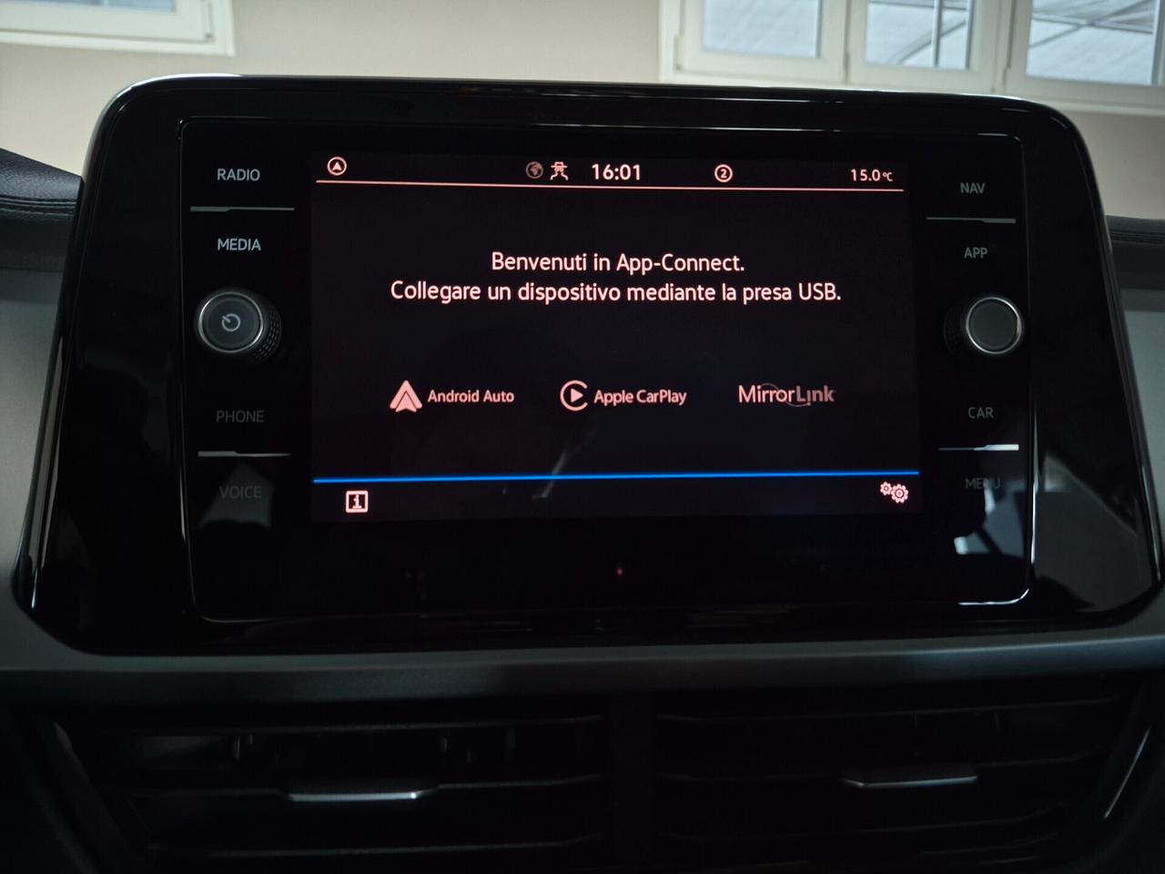 Volkswagen T-Roc 1.5 TFSI DSG APPLE CARPLAY ANDROID AUTO LED ACC