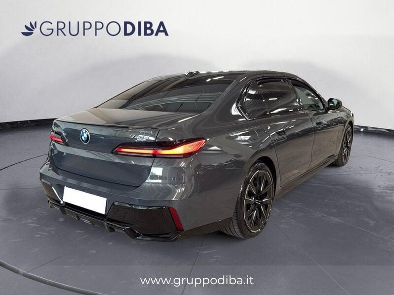 BMW Serie 7 G70 2022 740d mhev xdrive MSport Pro auto