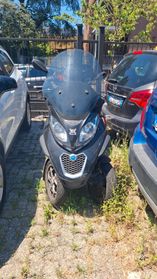 Piaggio MP3 300
