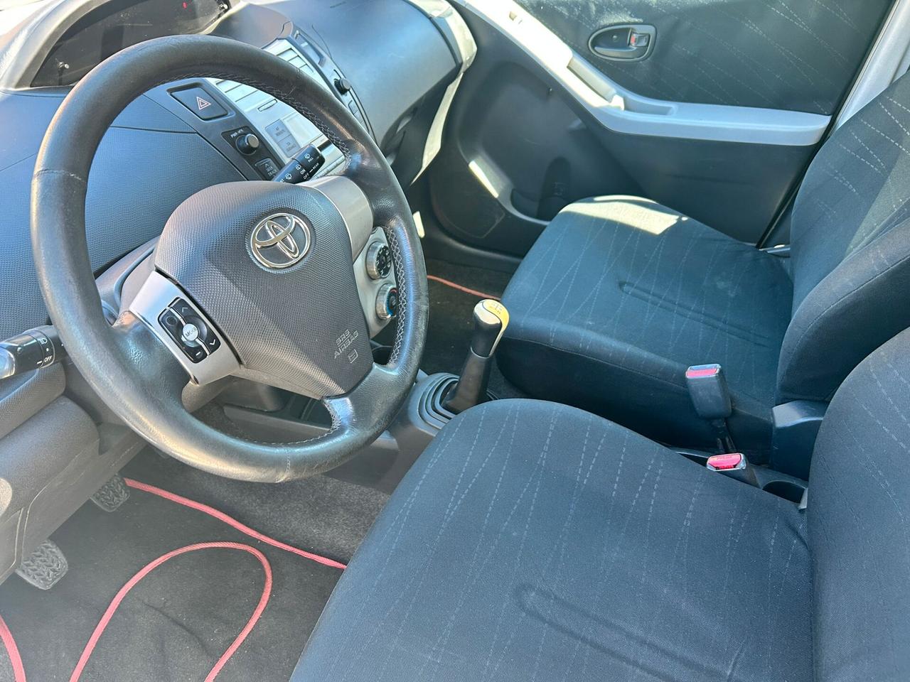 Toyota Yaris 1.3 5 porte Sol Benzina