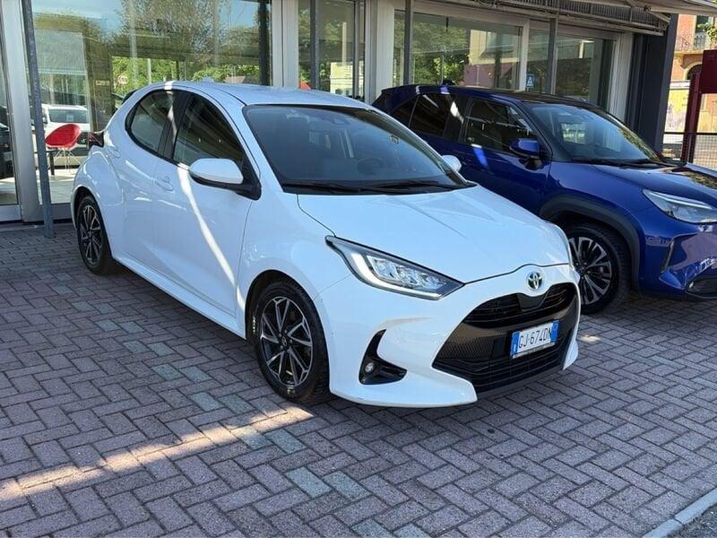 Toyota Yaris Hybrid Trend MY22