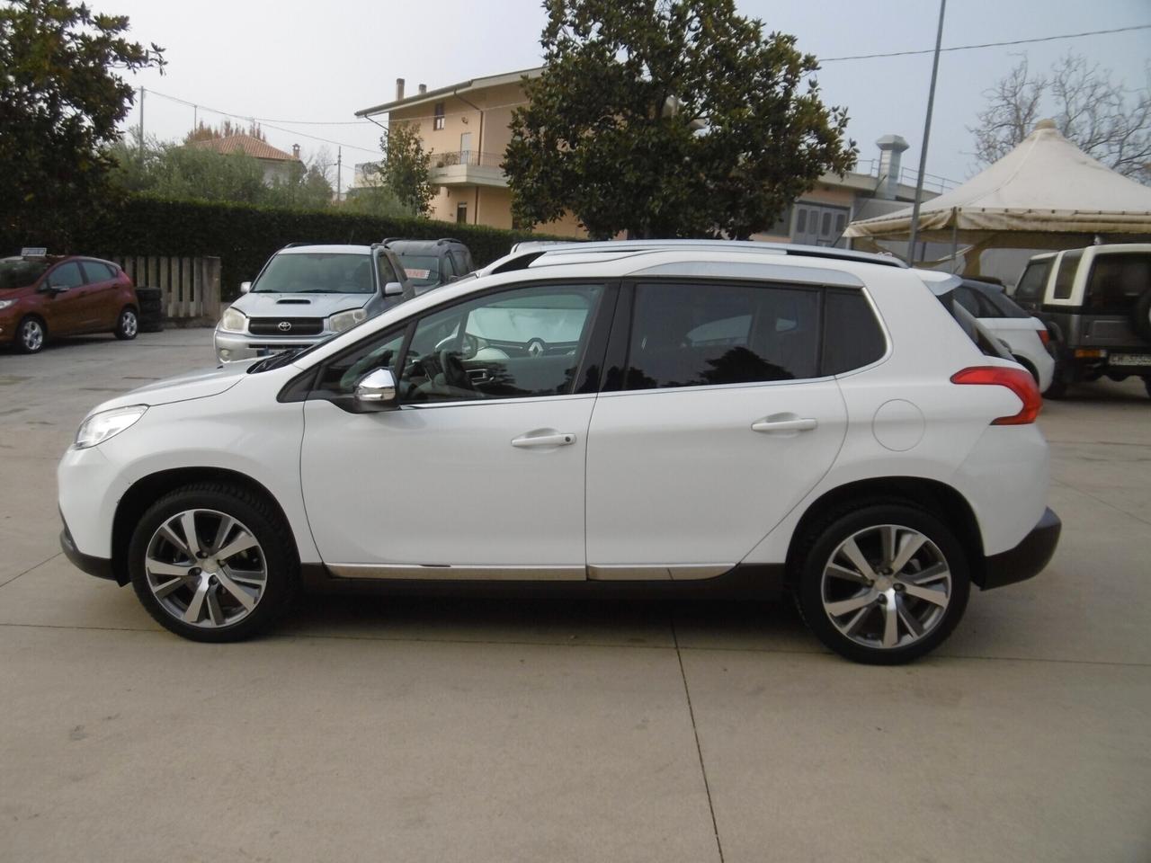 Peugeot 2008 BlueHDi 100 Allure