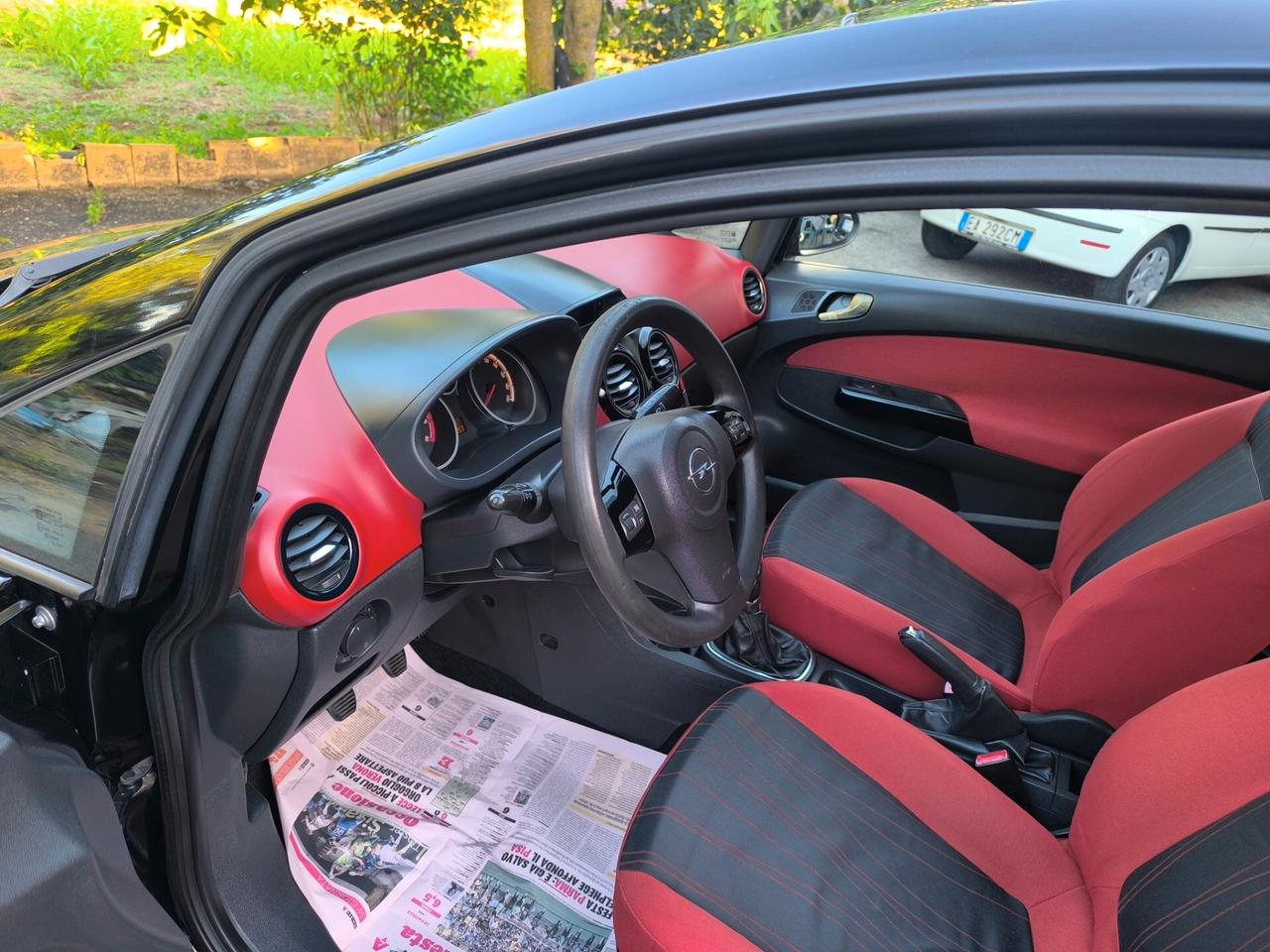 Opel Corsa 1.2 3 porte Enjoy