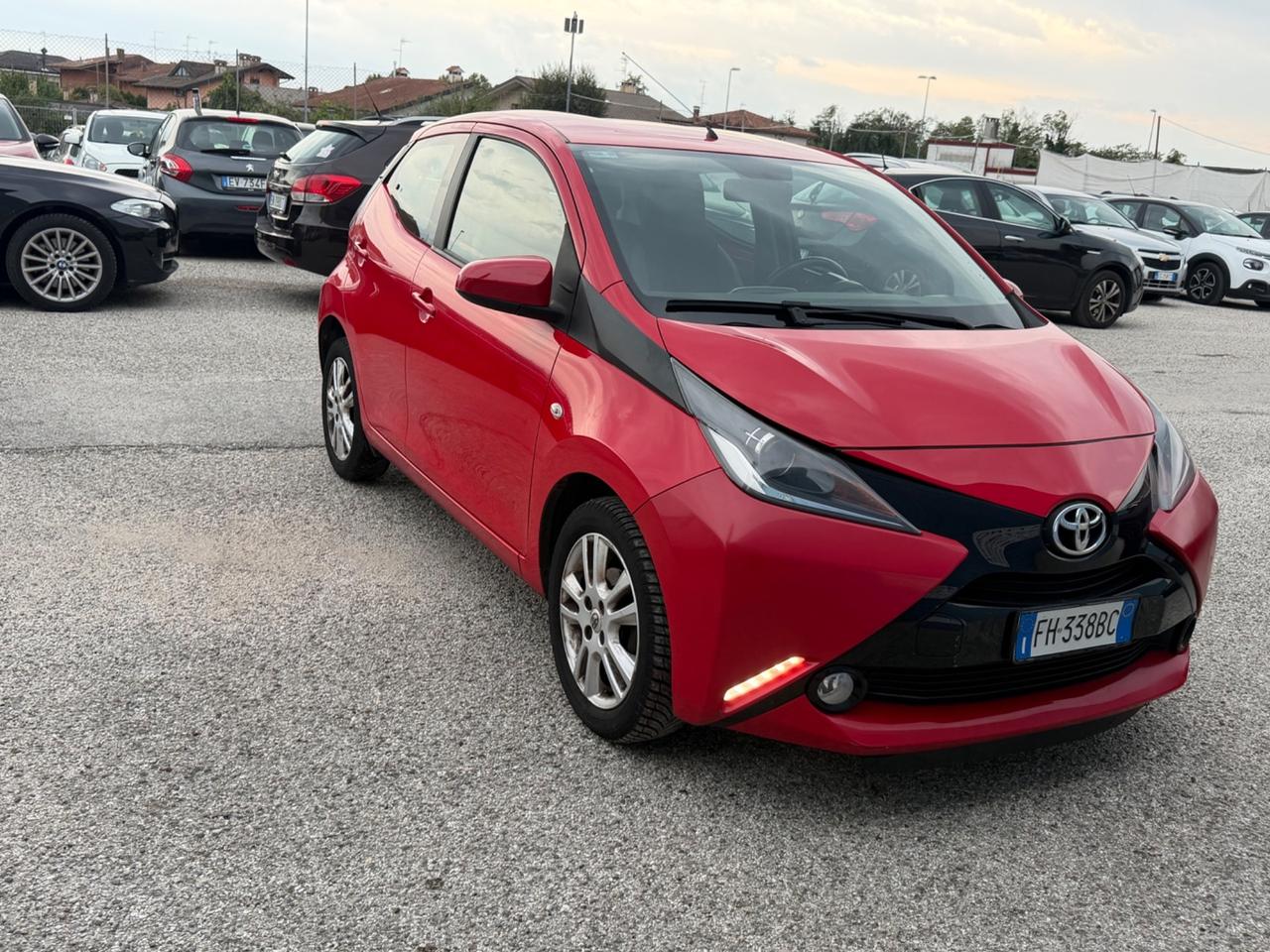 Toyota Aygo 1.0 VVT-i 69 CV 5 porte x-cool TSS