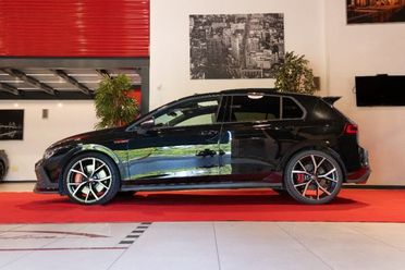 VOLKSWAGEN Golf GTI 2.0 TSI GTI.CLUBSPORT 300 CV DSG.AKRAPOVIC.PERFOR