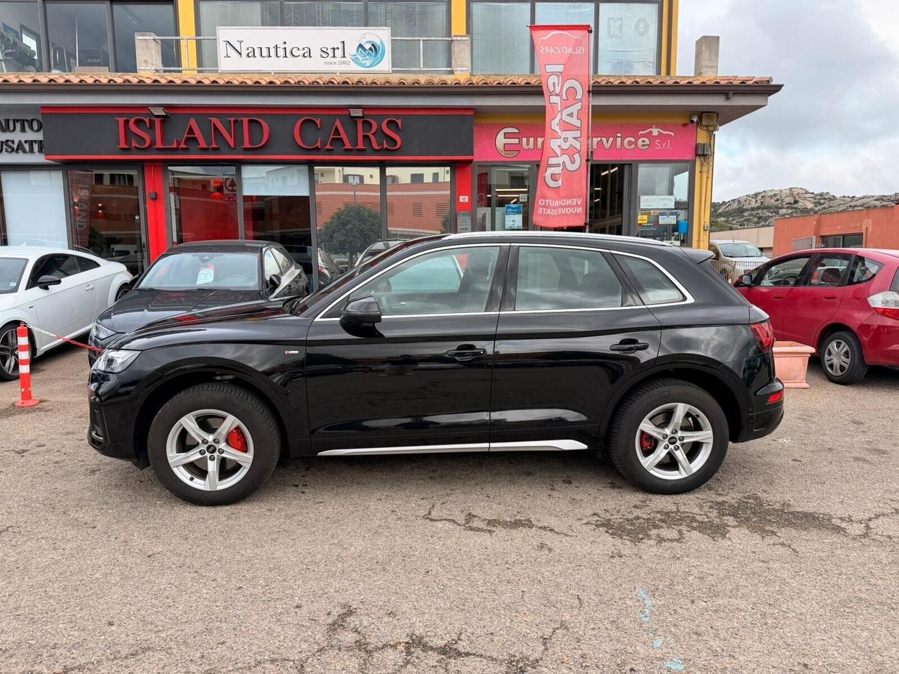 AUDI Q5 2.0 TDI 204CV QUATTRO S TRONIC S LINE BLACK EDITION – 2024