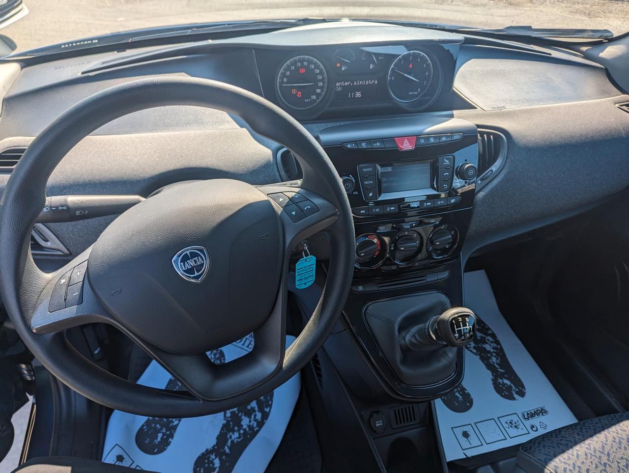 Lancia Ypsilon 1.0 FireFly 5 porte S&S Hybrid Ecochic Gold