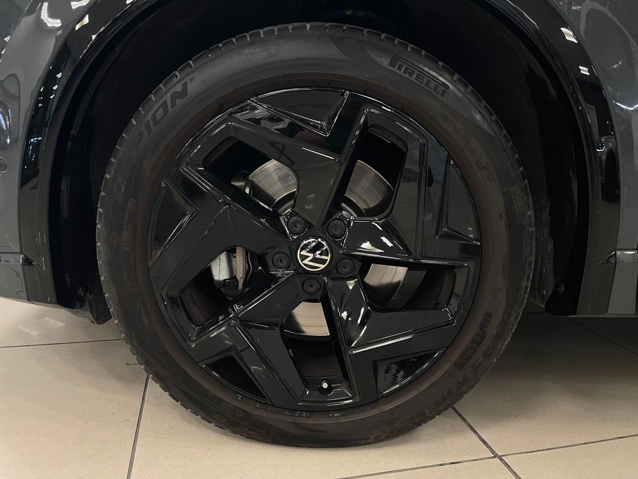 Volkswagen Tiguan 2.0 TDI 150cv SCR DSG R-Line