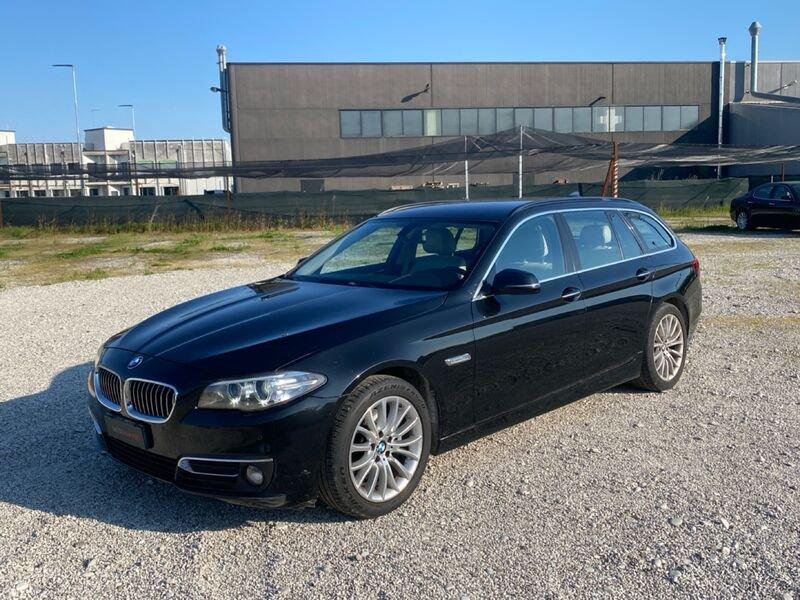 BMW Serie 5 520d xDrive Luxury Touring automatica 190 CV
