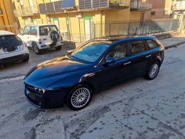 Alfa Romeo 159 1.9 JTDm 16V Sportwagon Exclusive