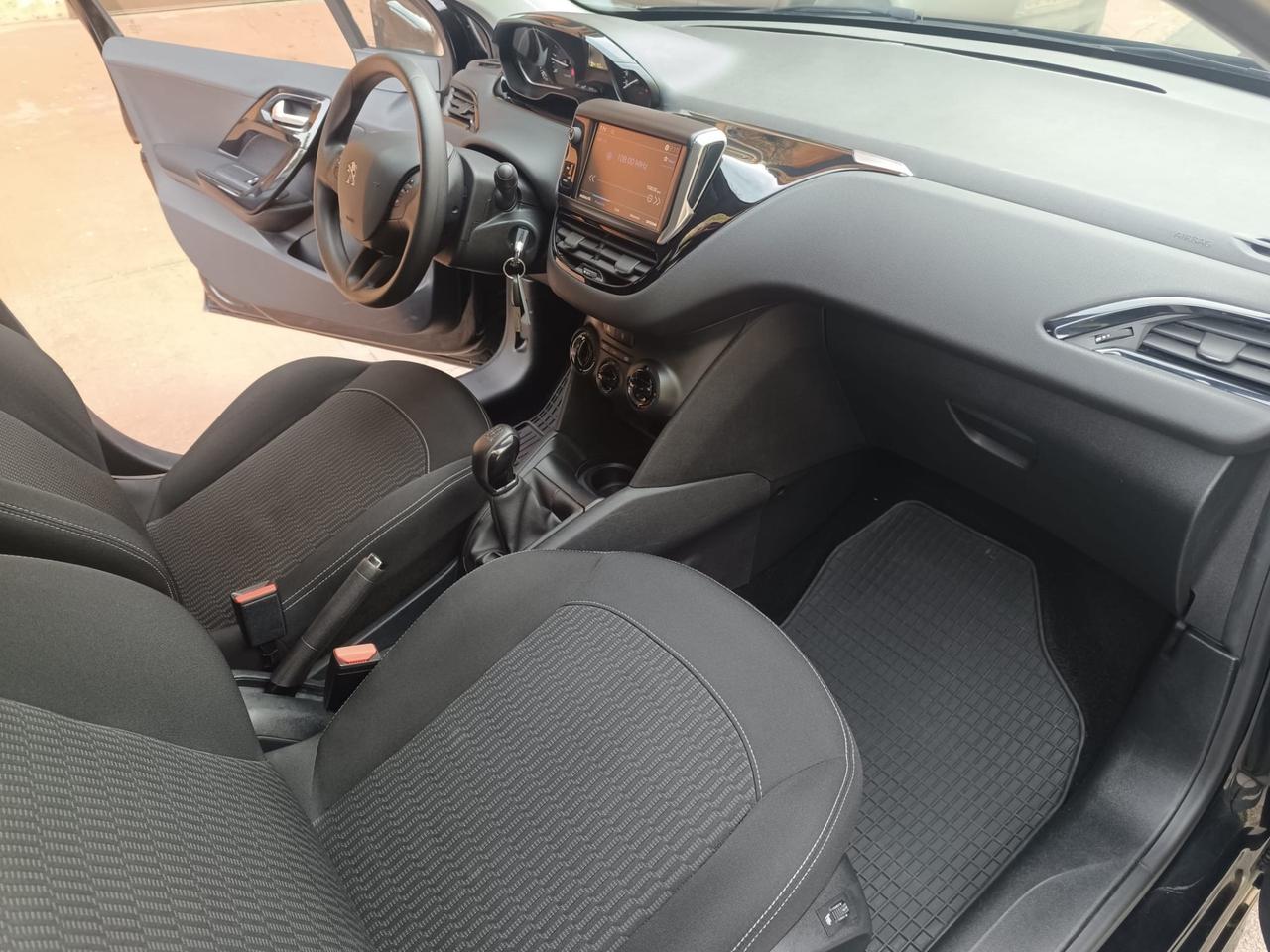 Peugeot 208 BlueHDi 100 5 porte Allure