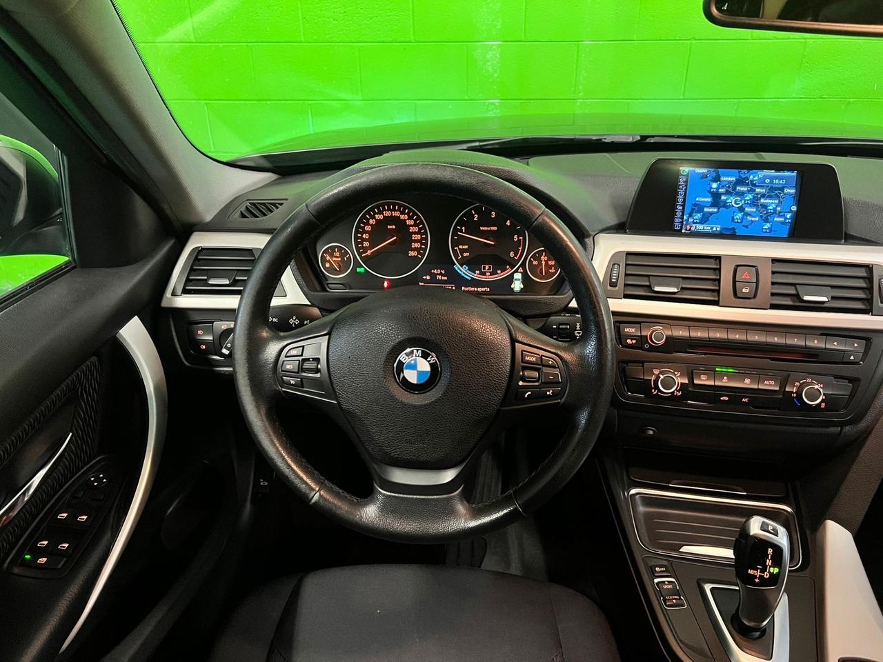 Bmw 320 320d xDrive Touring Msport