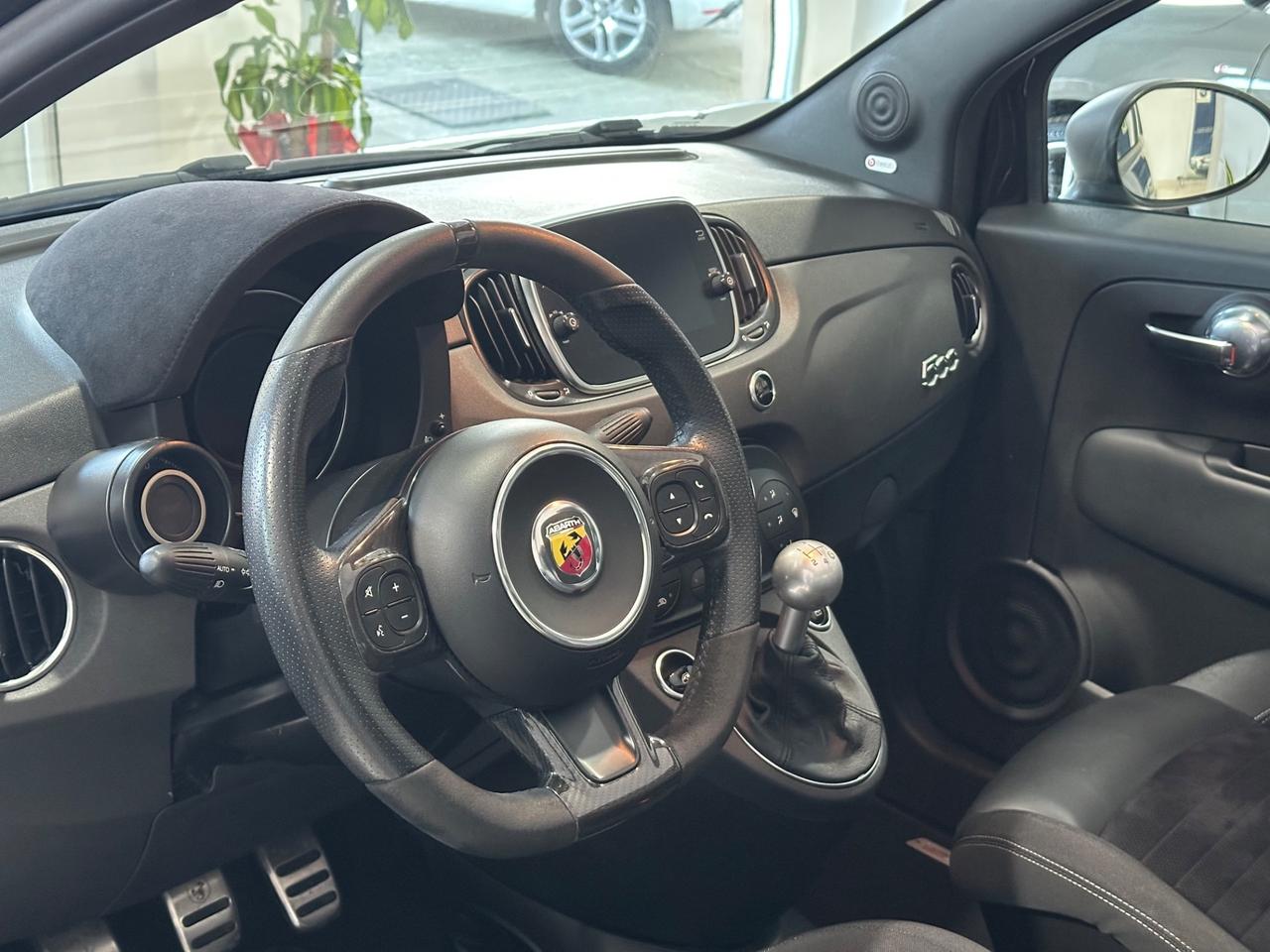 Abarth 595 C 1.4 Turbo T-Jet 180 CV Competizione