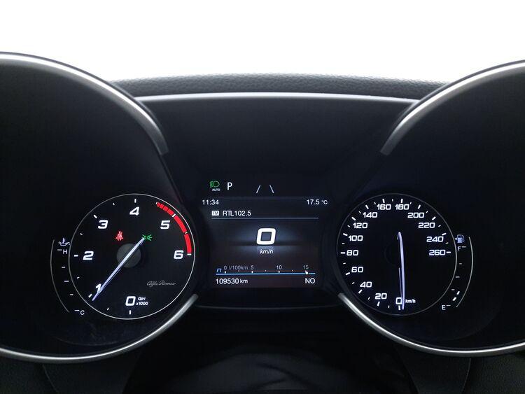 Alfa Romeo Giulia Business AT8 BR985718 2.1 Diesel 190CV