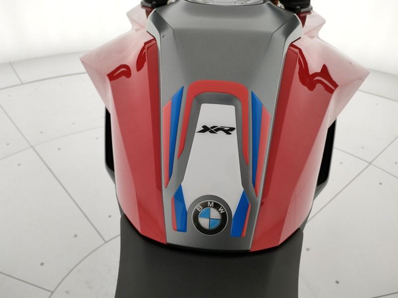 BMW F 900 XR