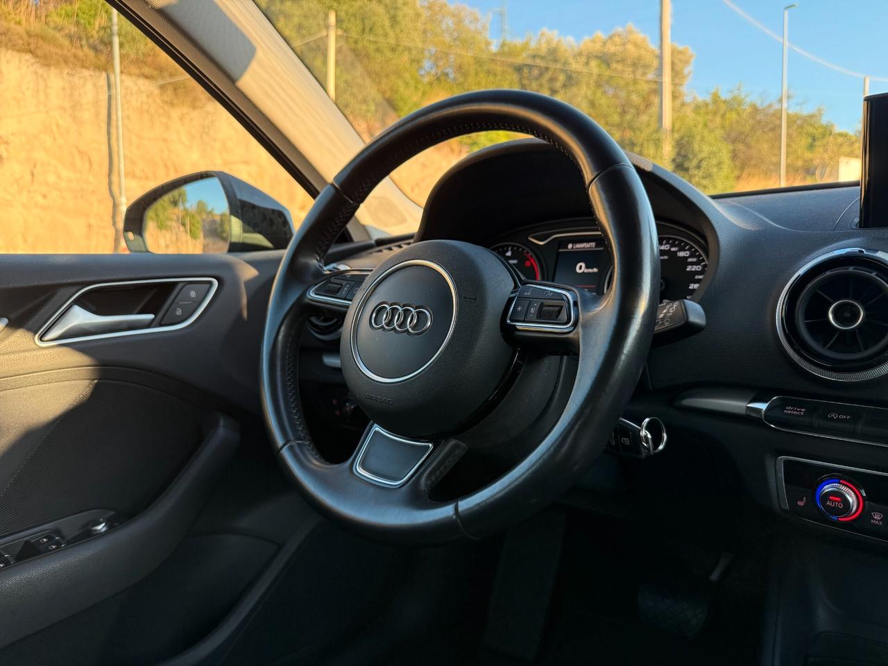Audi A3 SPB /2.0 TDI 150CV/AUTOMATICA/LED/NAVI