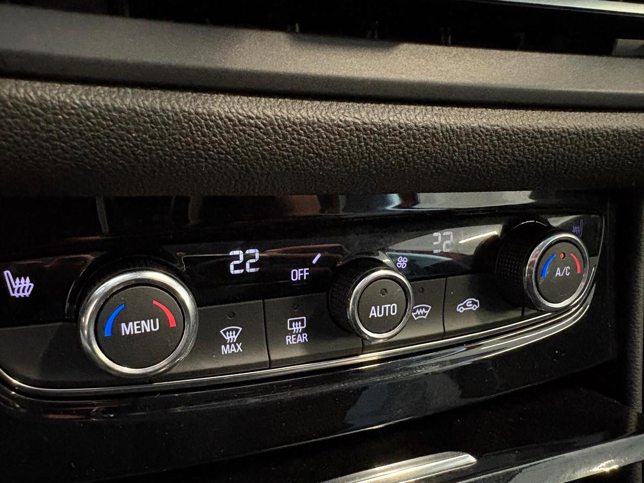 Opel Grandland ULTIMATE 1.5 diesel Ecotec aut. SPOTICAR