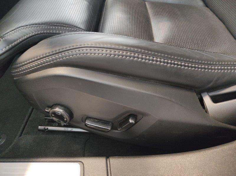 VOLVO V60 (2018-->) - V60 D3 AWD Geartronic Business