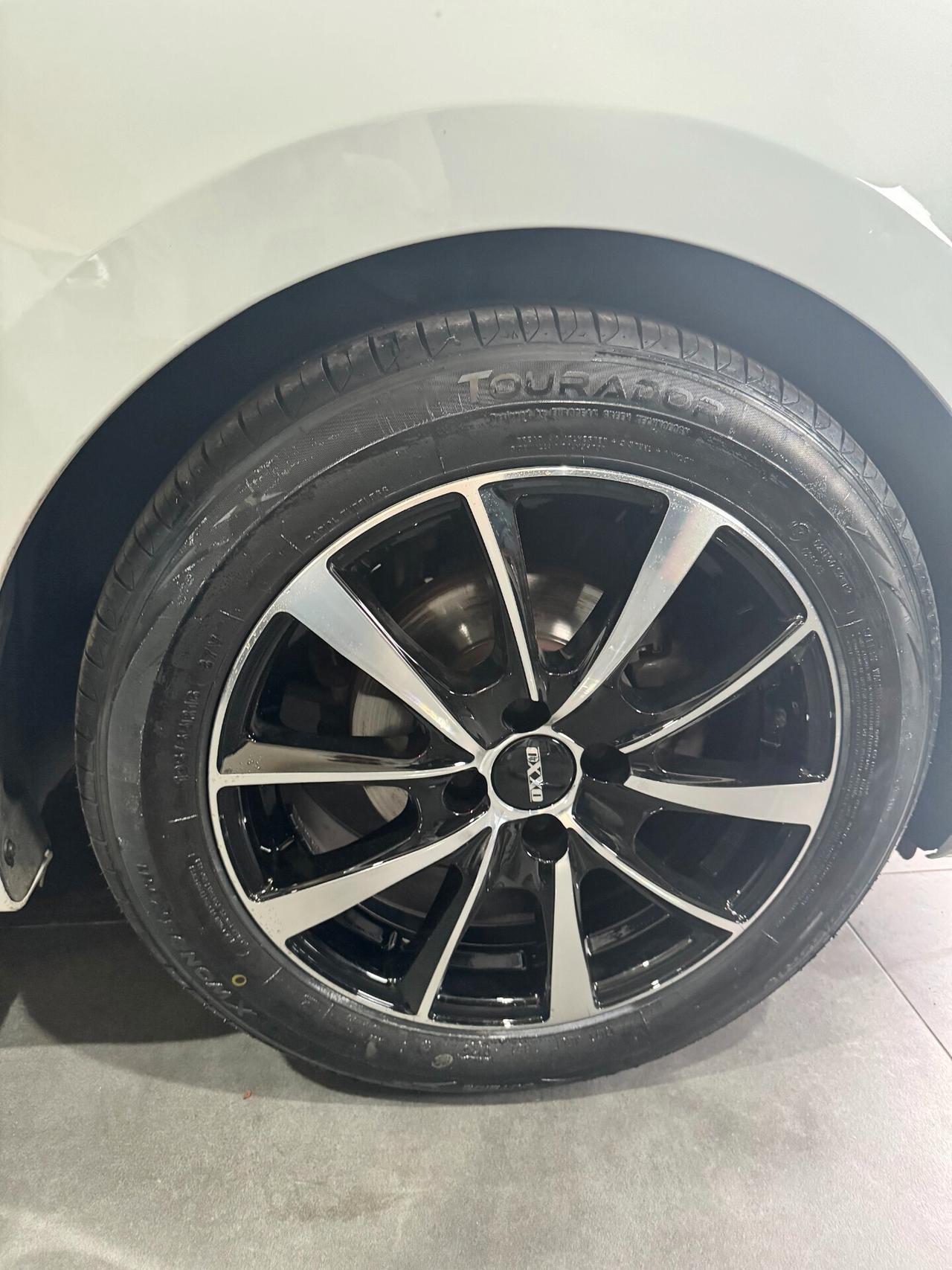 Renault Clio TCe 90 CV 5 porte Techno
