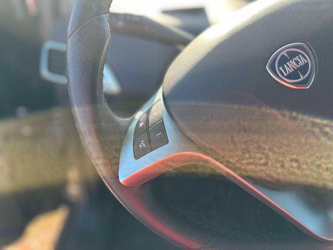 LANCIA Ypsilon III 2021 - Ypsilon 1.0 firefly hybrid Gold s&s 70cv 5p.ti