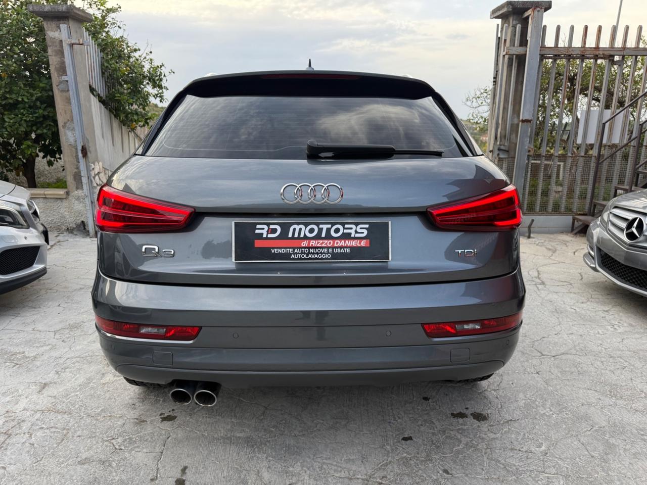 Audi Q3 2.0 TDI 150 CV Sport FULL