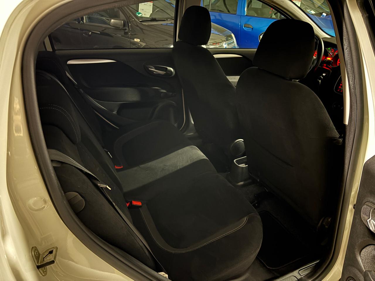 Fiat Punto 1.4 8V 57KW 75CV Natural Power Lounge