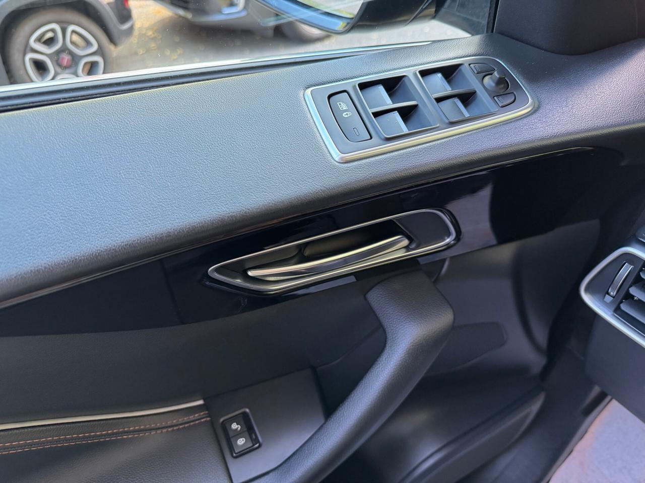 Jaguar F-Pace 2.0d Prest. AWD 180Cv GARANZIA24MESI