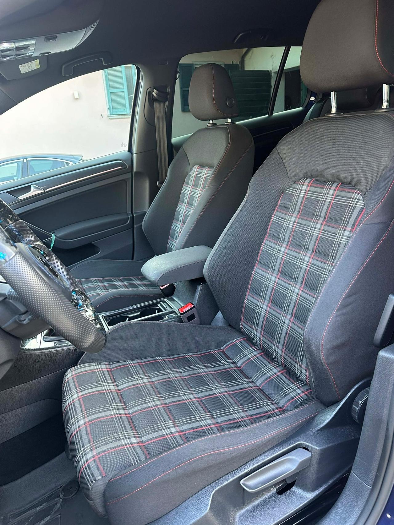 Volkswagen GOLF GTI PERFORMANCE 5P EU6B FULLOPT