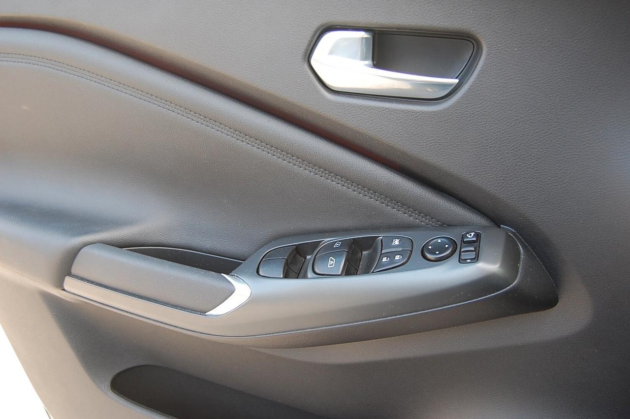 Nissan Juke 1.0 DIG-T 114 CV N-Connecta