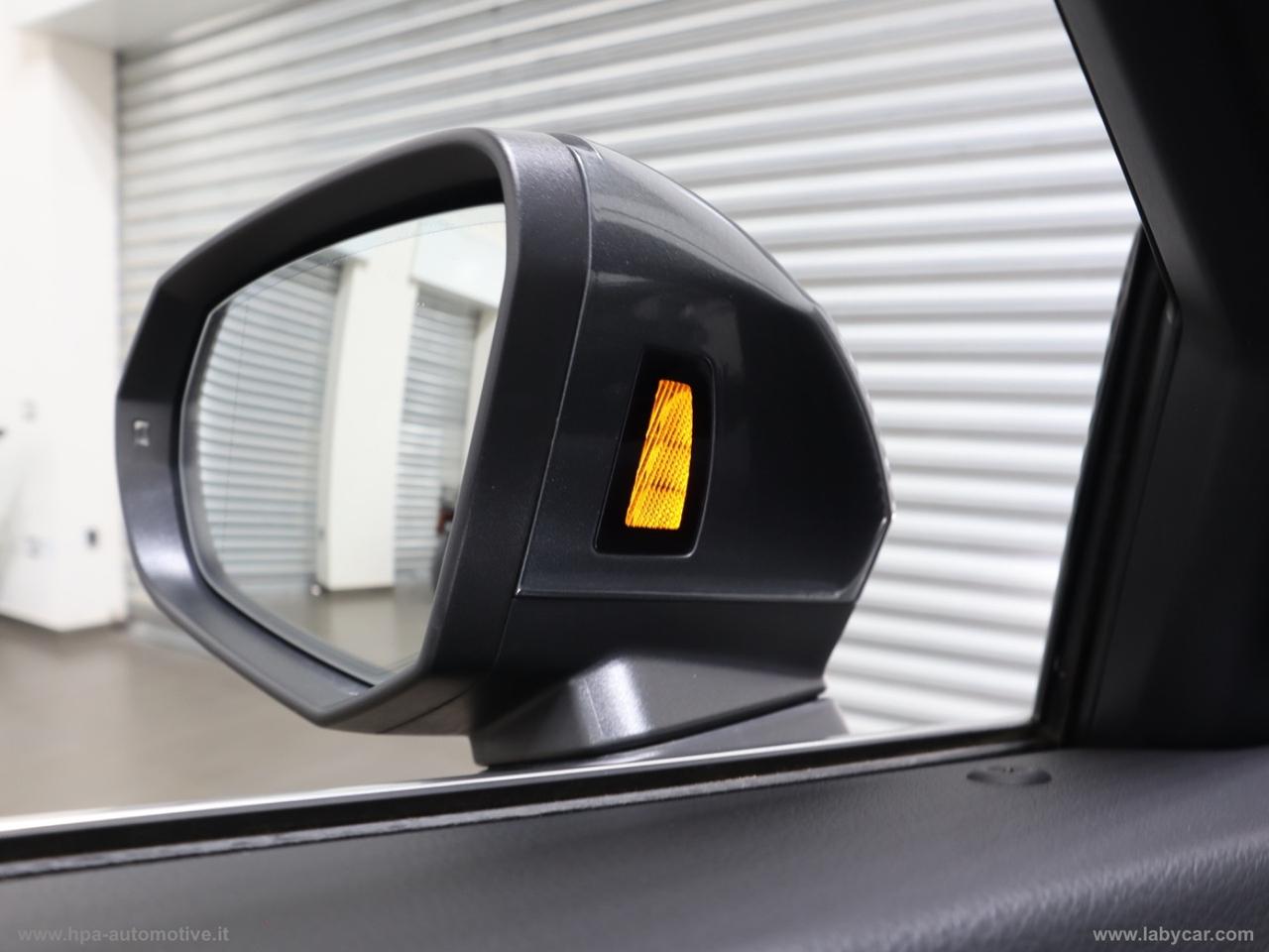 AUDI Q3 SPORTBACK 2.0TDI 200CV S-tronic S-LINE NAVI MATRIX LED PELLE QUATTRO RETROCAMERA